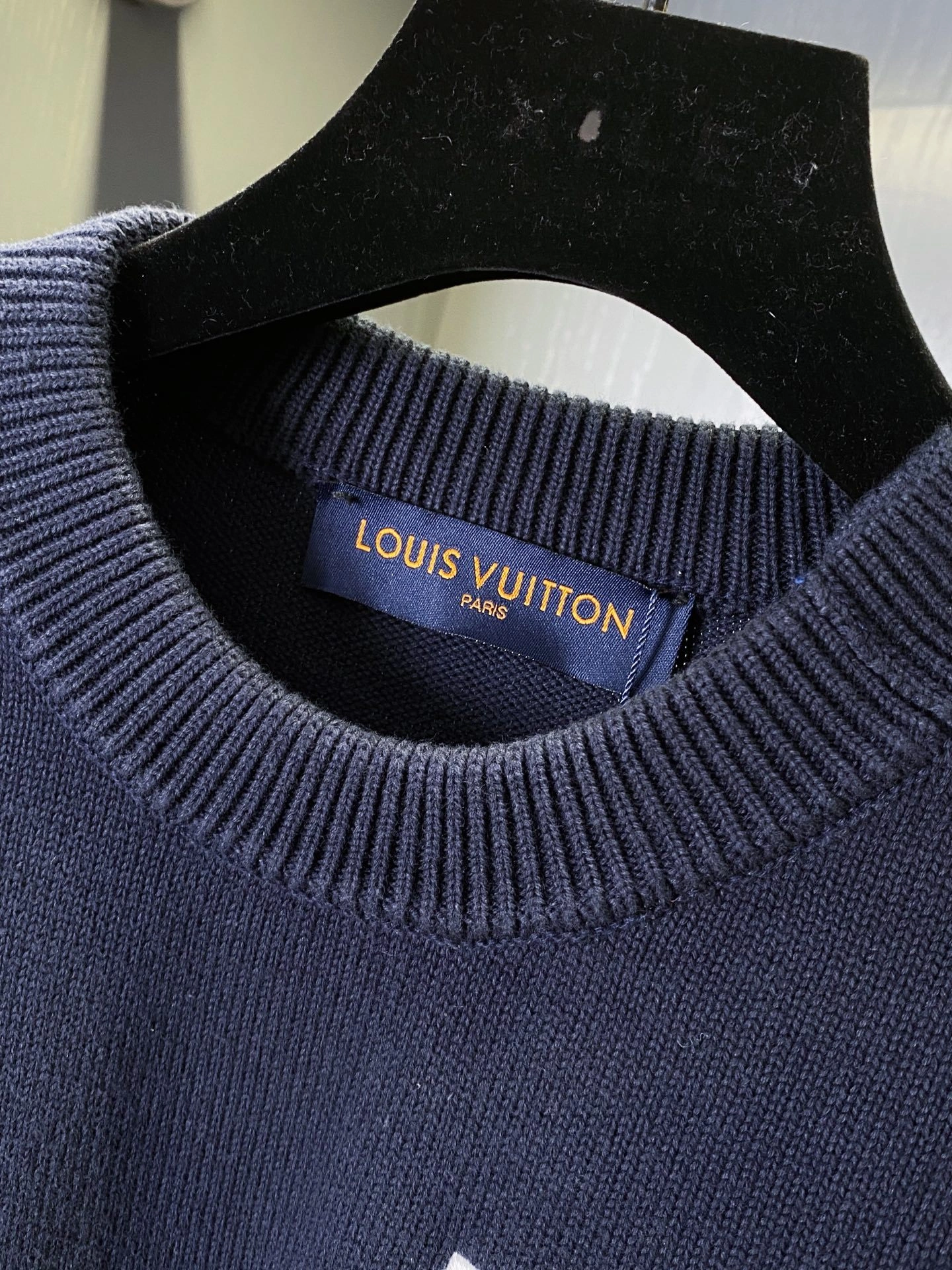 wg.luxury- 8V embroidery Cotton cashmere item:E-F020I2005